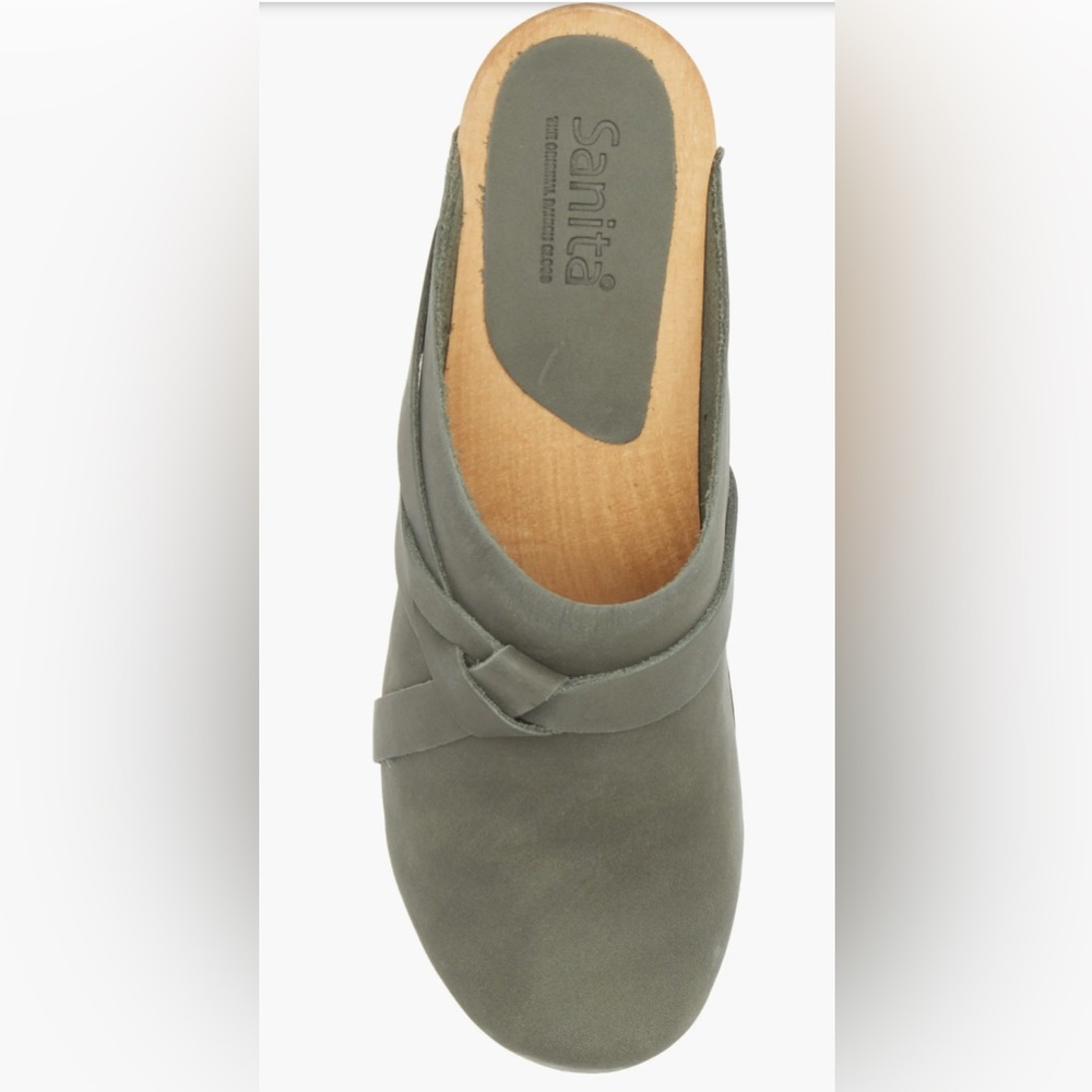Manuella Leather Clog (Women)